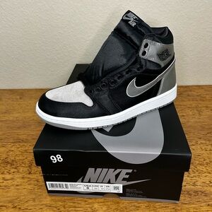 Women 8 Air Jordan 1 Retro Hi OG Black/Medium Grey-White Sneaker